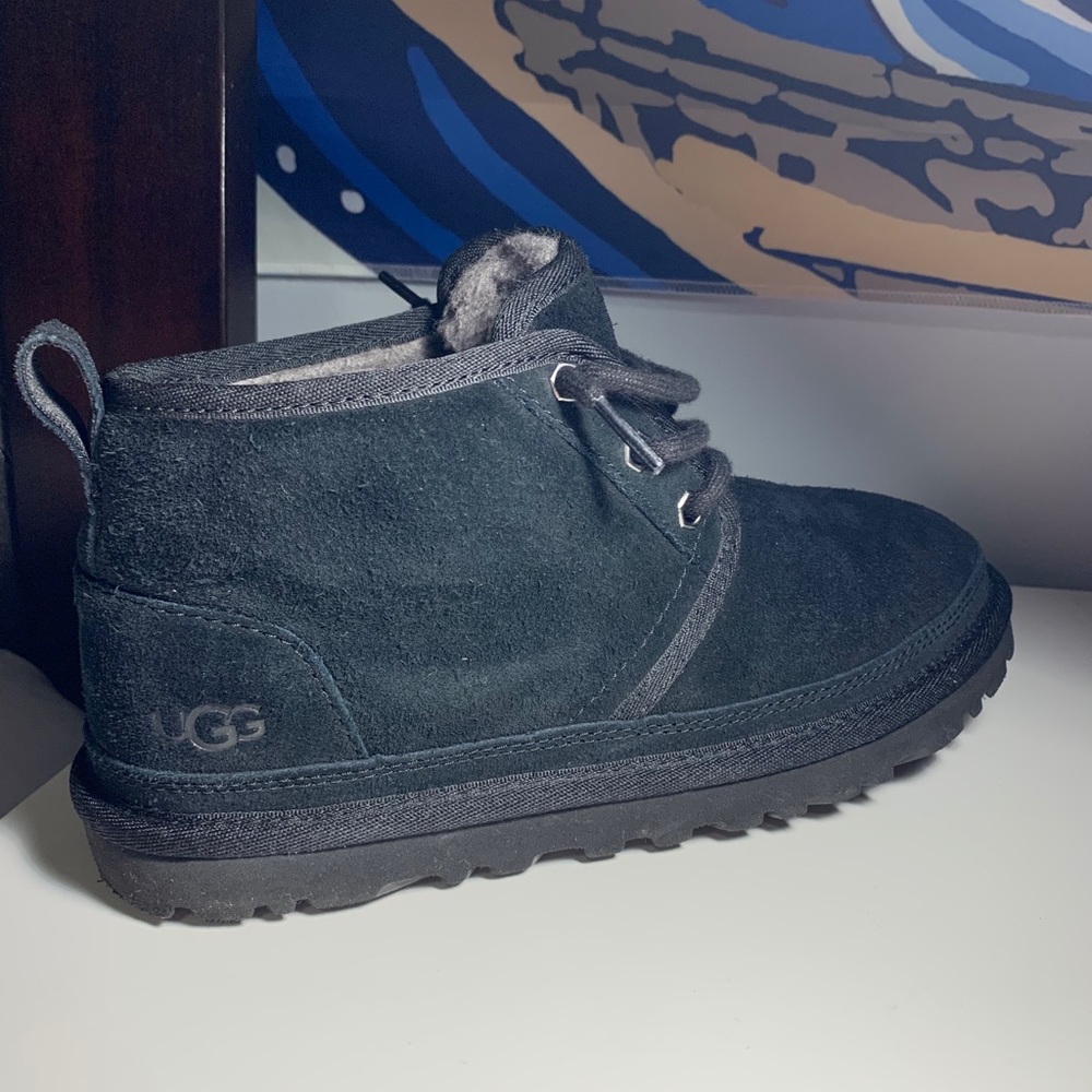 Uggs - Picture 3 of 6